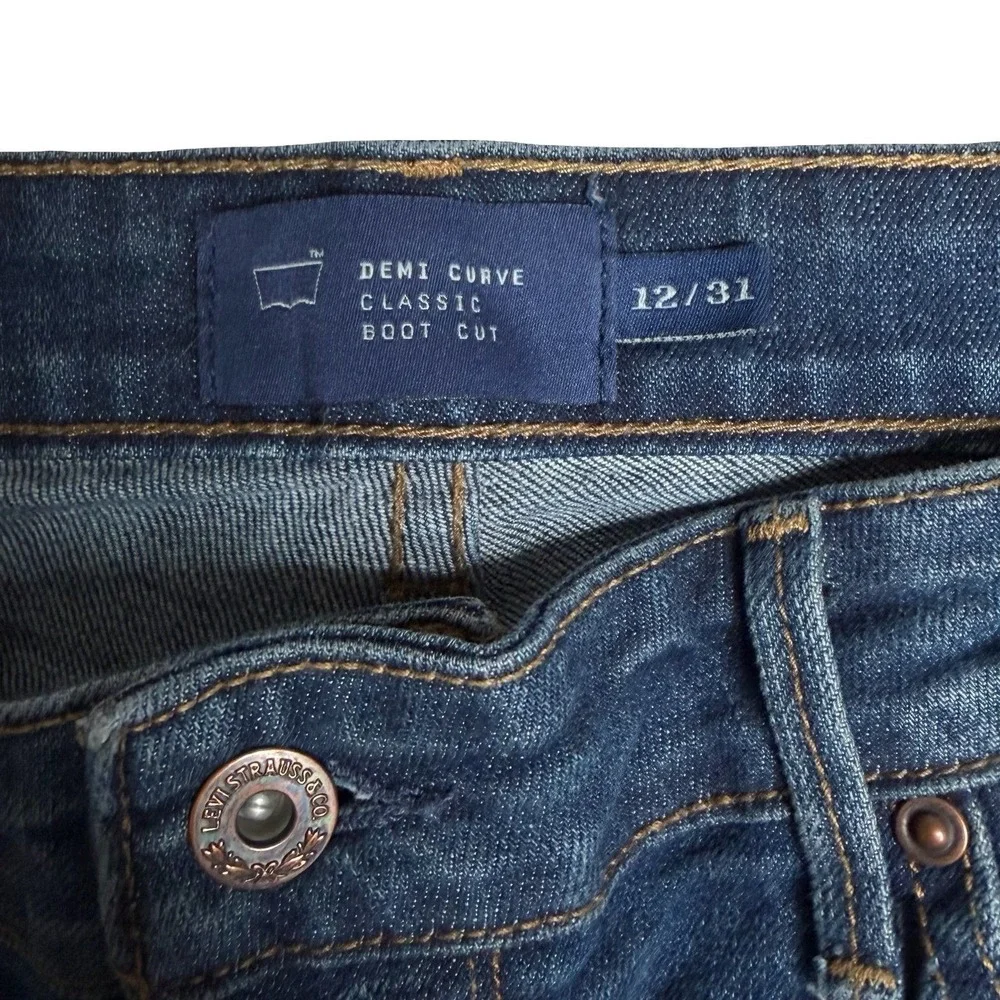 Levi's Demi Curve Classic‎ Boot Cut Dark Wash Denim Jeans Women's 12/31